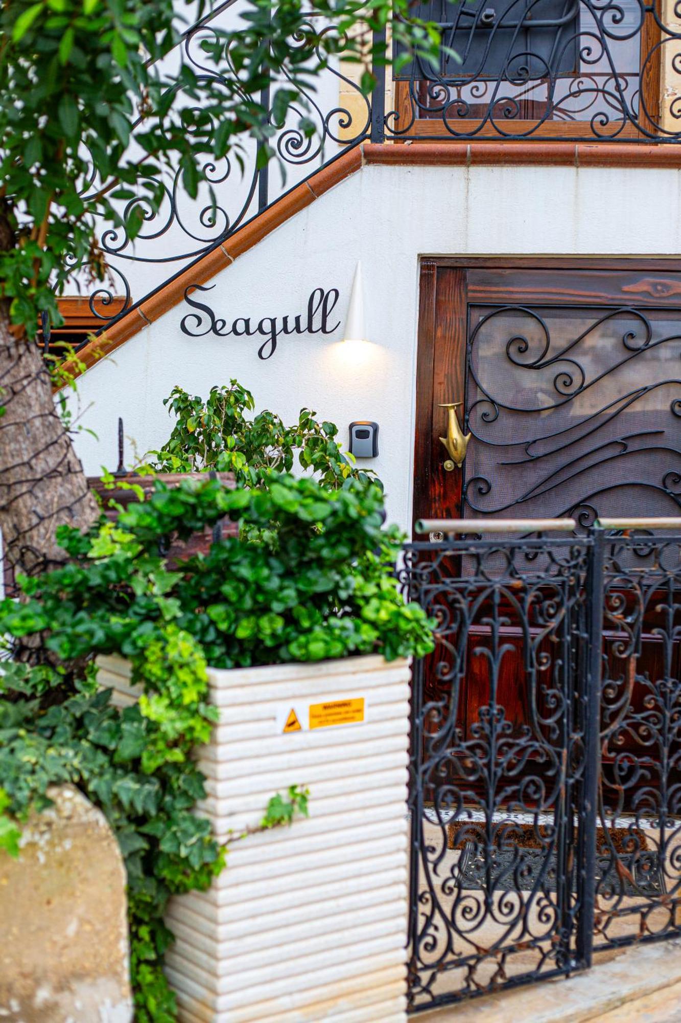 Seagull Birgu - Waterfront Home Bagian luar foto